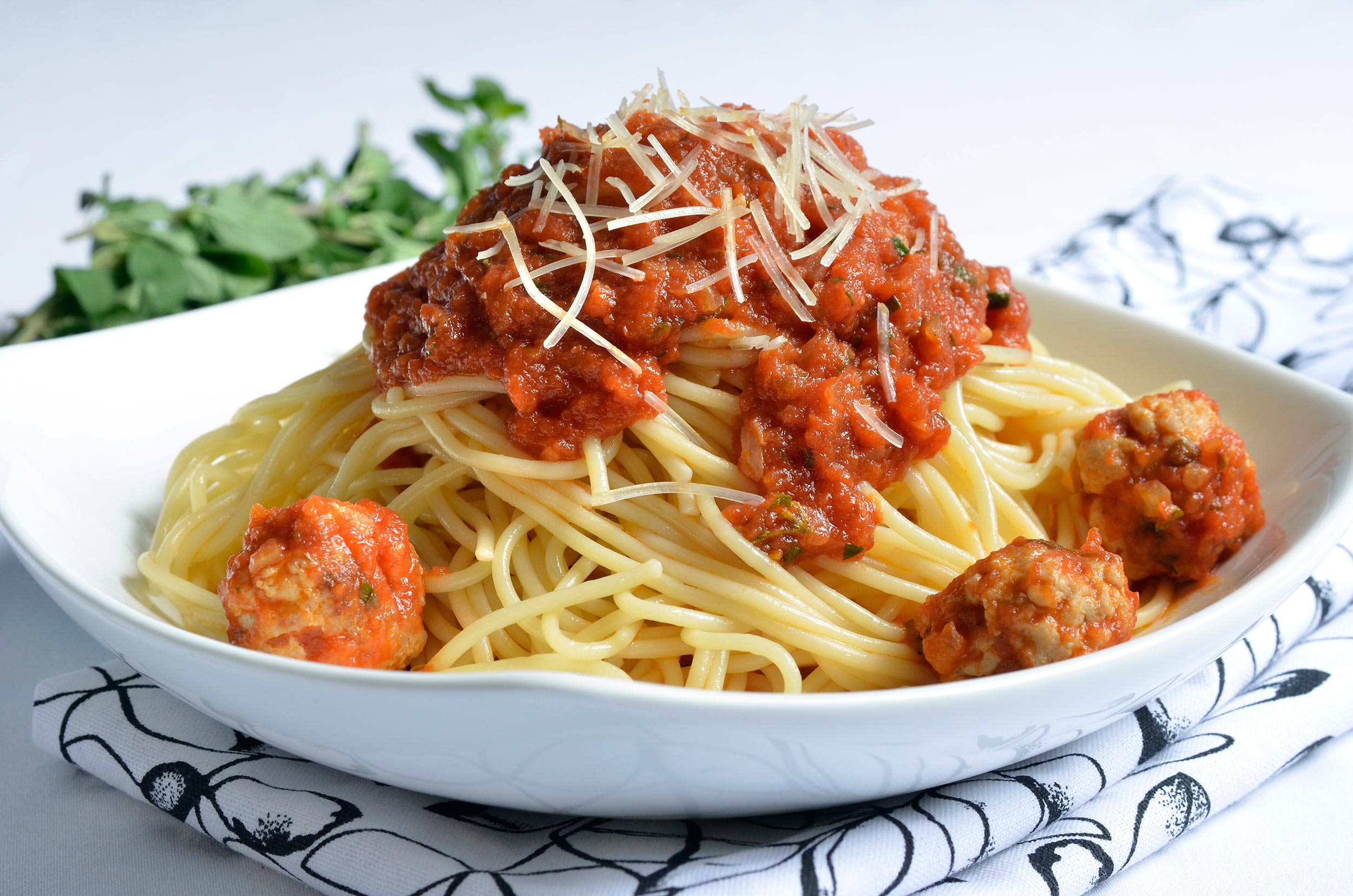 Spaghetti And Turkey Meatballs - Granny's